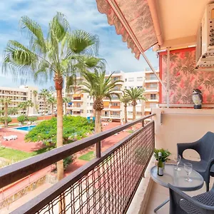 https://sunny-cris-sol.in-canary-islands.com
