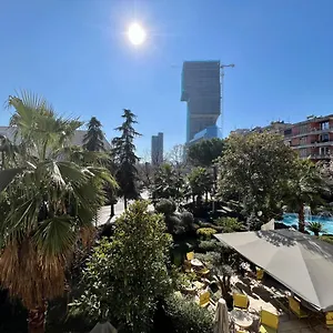 In Skanderbeg Square - Center 1 Appartamento